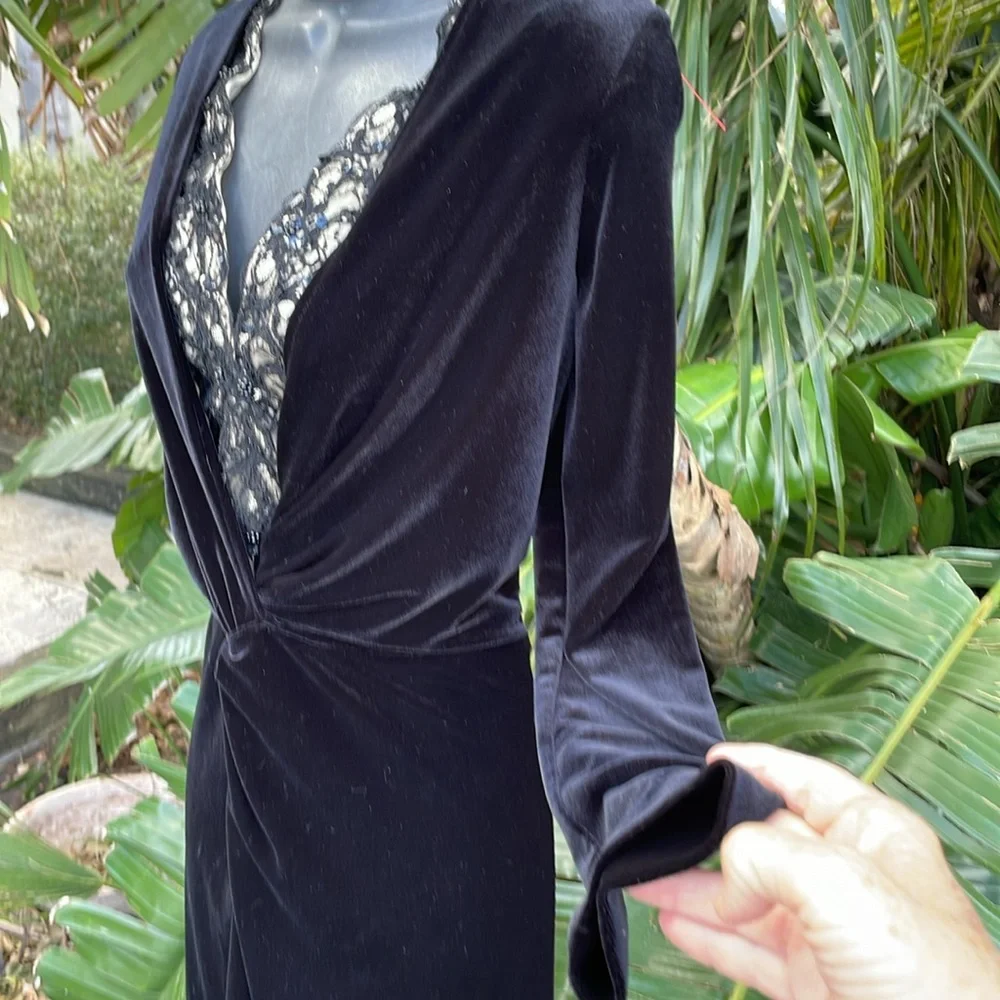 Cache velvet tlace trim dress with front slit